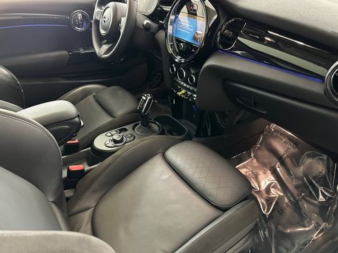 Used 2023 MINI Cooper SE image 31