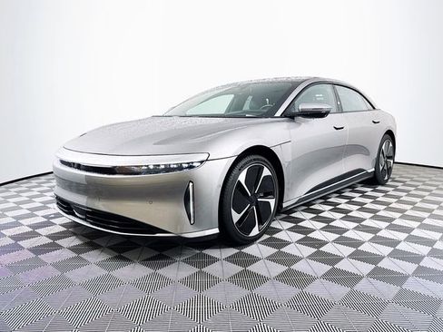 Used 2024 Lucid Air Touring AWD/4WD image 2