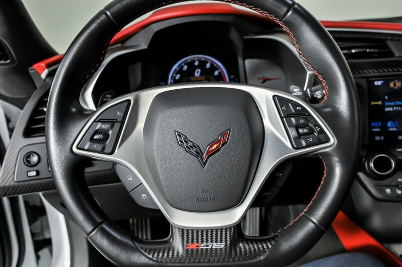Used 2016 Chevrolet Corvette Z06 w/ 3LZ Preferred Equipment Group RWD image 22
