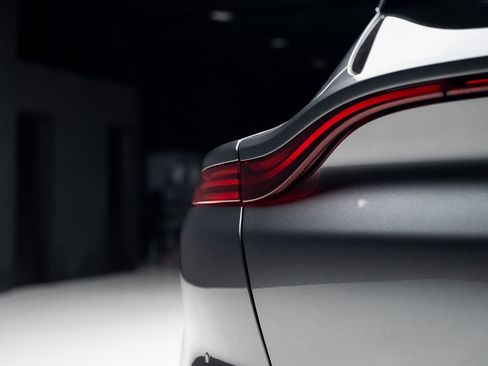 Used 2021 Aston Martin DBX image 26