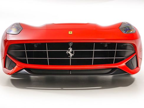 Used 2017 Ferrari F12 Berlinetta image 10