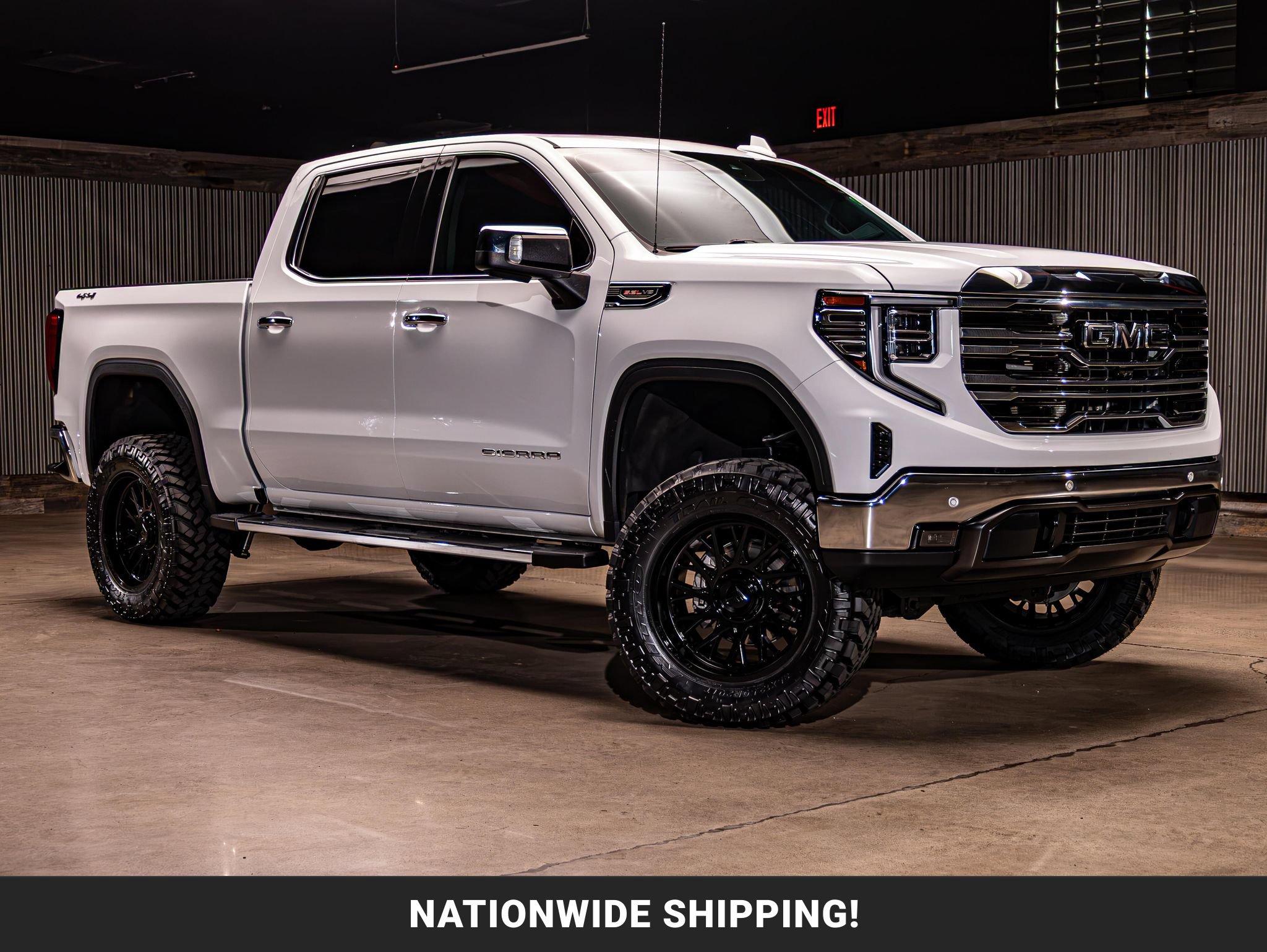 Used 2023 GMC Sierra 1500 SLT w/ SLT Premium Plus Package AWD/4WD image 1