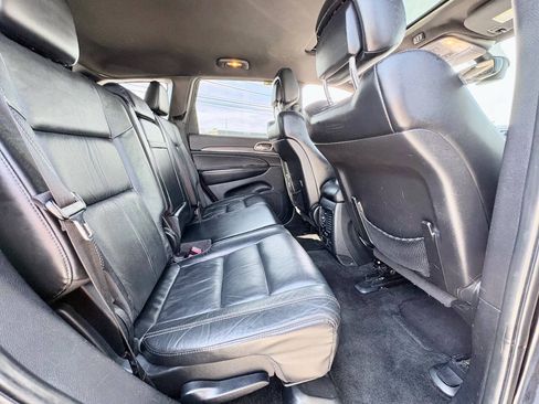 Used 2014 Jeep Grand Cherokee Limited w/ Trailer Tow Group IV AWD/4WD image 29