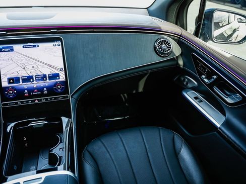 Certified 2023 Mercedes-Benz EQE 350+ 4MATIC SUV w/ AMG Line Exterior Package image 15