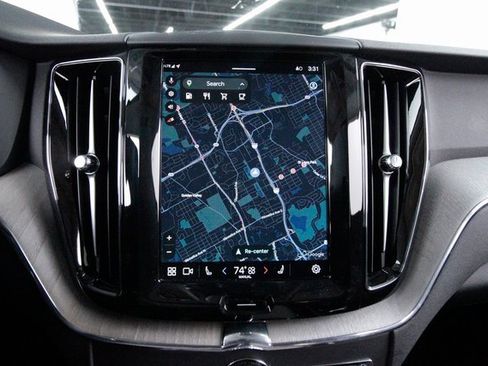 Certified 2025 Volvo XC60 B5 Plus image 15