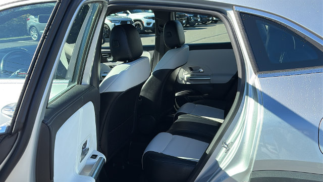 Used 2022 Mercedes-Benz GLA 45 AMG 4MATIC image 24