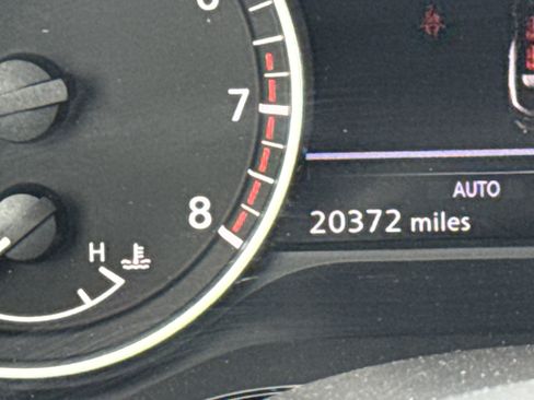 Used 2025 Nissan Pathfinder SV AWD/4WD image 22