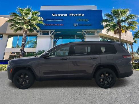 New 2026 Jeep Grand Cherokee L Limited w/ Limited Altitude Package AWD/4WD image 8