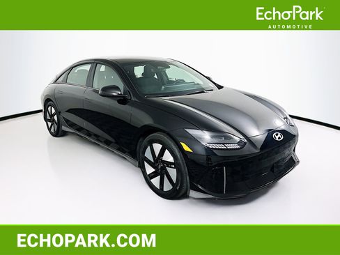 Used 2024 Hyundai Ioniq 6 SE RWD image 1