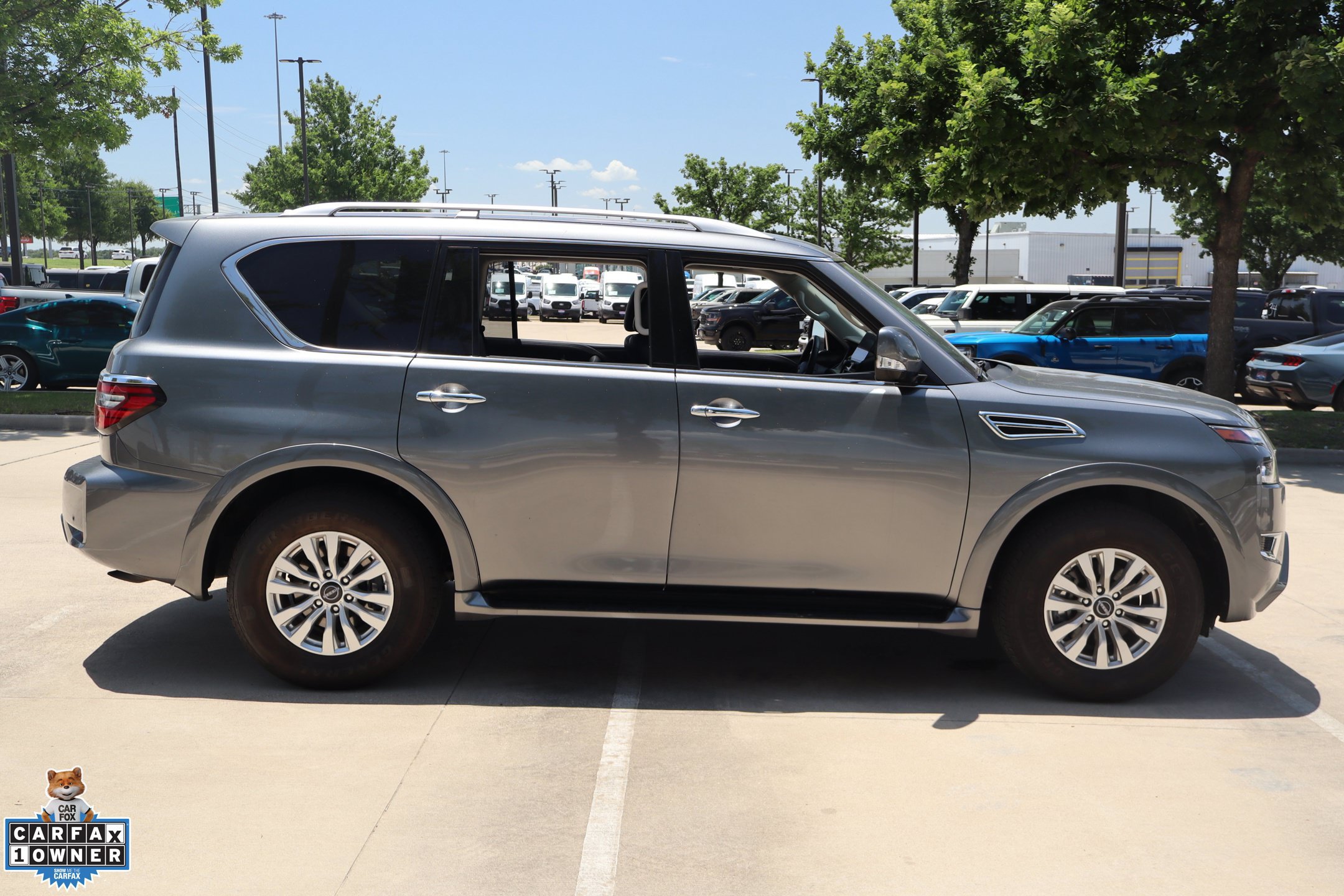 Used 2024 Nissan Armada SV w/ Cargo Package AWD/4WD image 3