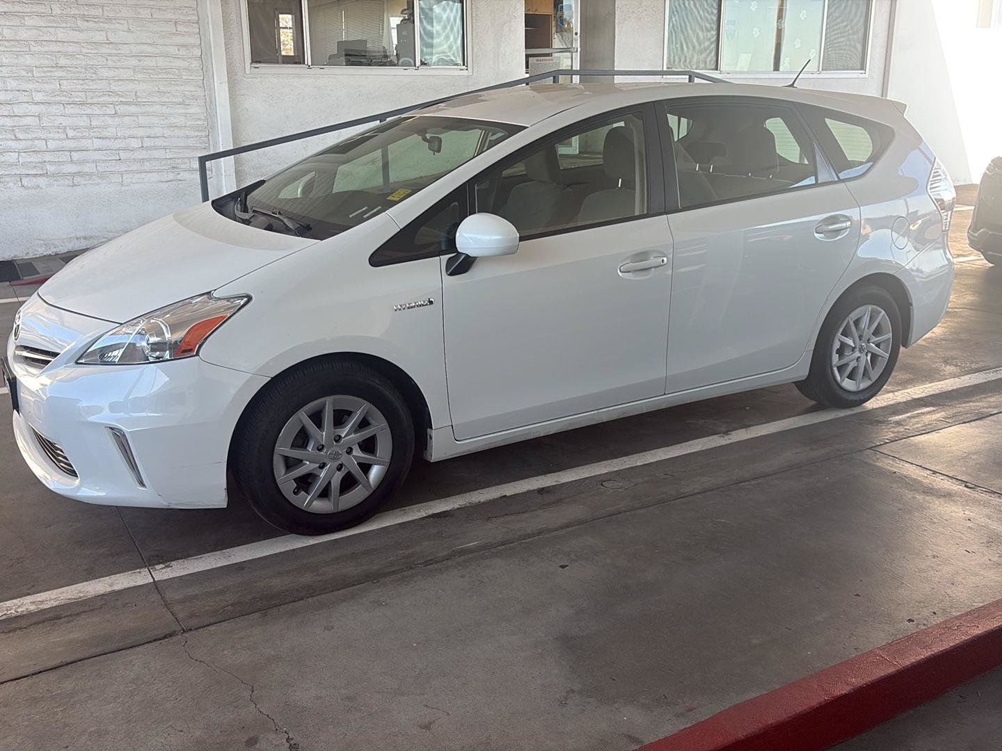 Used 2013 Toyota Prius V Three FWD image 5