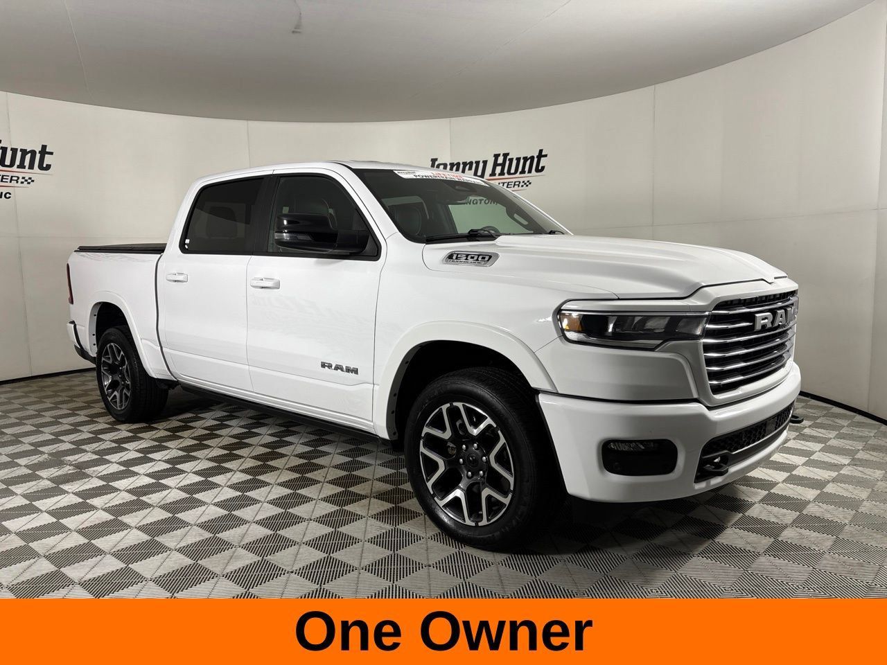 Used 2026 RAM 1500 Laramie AWD/4WD image 4