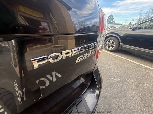 Used 2015 Subaru Forester 2.5i Touring w/ Eyesight & Navigation System AWD/4WD image 32