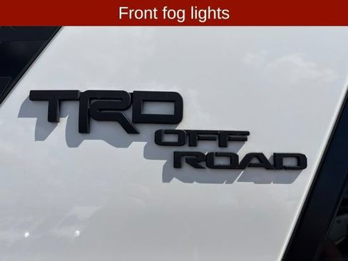 Used 2020 Toyota 4Runner TRD Off-Road AWD/4WD image 11