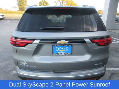 Used 2023 Chevrolet Traverse Premier image 4