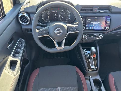 New 2025 Nissan Versa SR w/ Trunk Package image 14