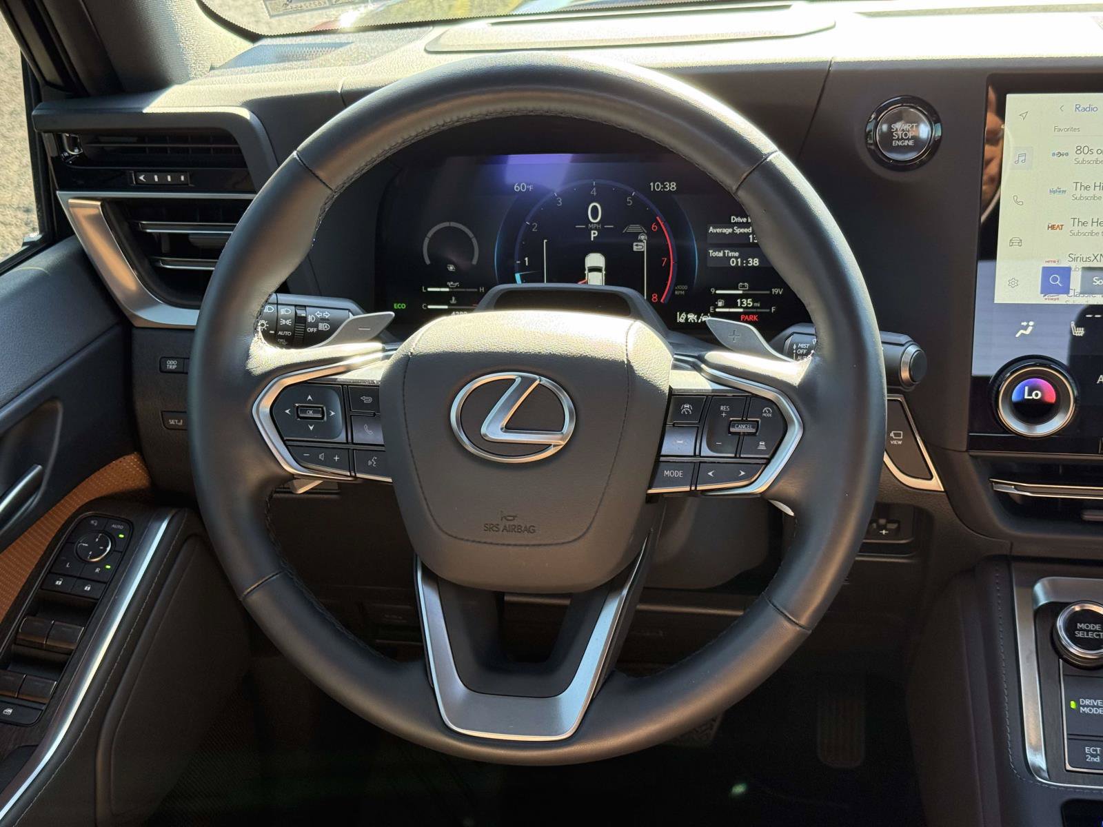 Used 2026 Lexus GX 550 w/ Accessory Package (2T) AWD/4WD image 9