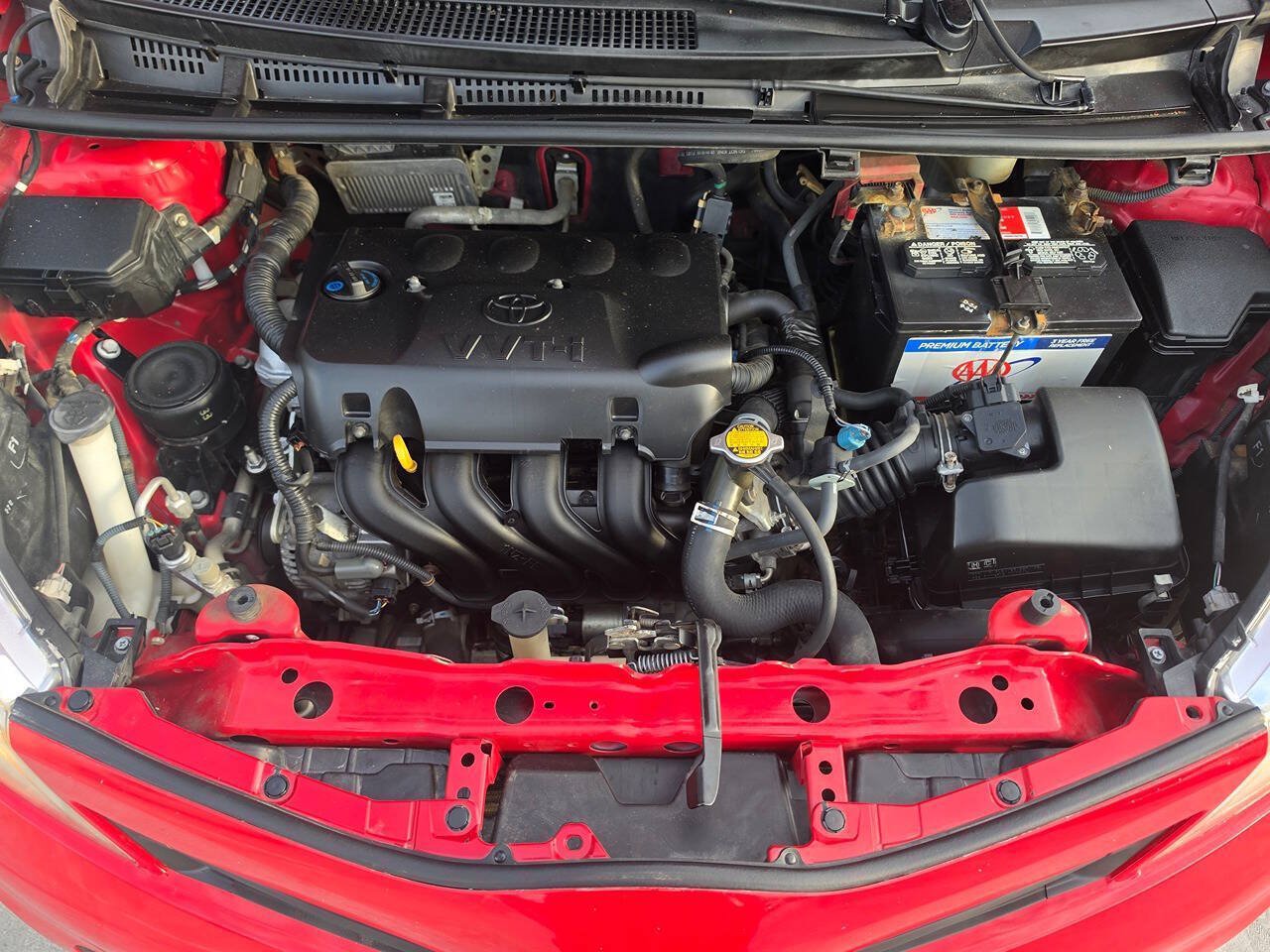 Used 2013 Toyota Yaris L FWD image 45