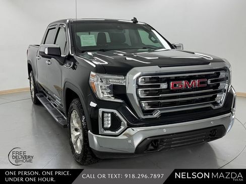 Used 2019 GMC Sierra 1500 SLT w/ SLT Premium Plus Package AWD/4WD image 4