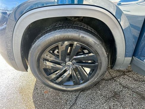 Used 2022 Volkswagen Atlas Cross Sport SE image 20