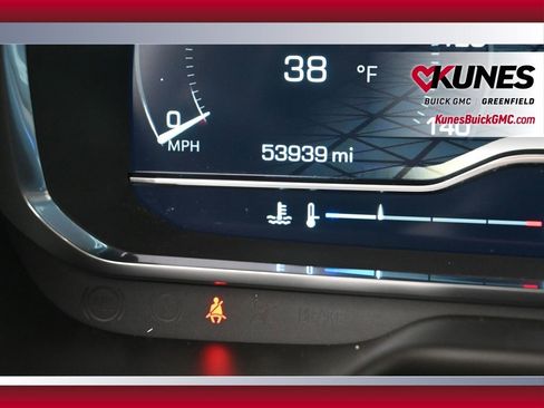 Used 2022 GMC Yukon XL SLT w/ SLT Luxury Package AWD/4WD image 39