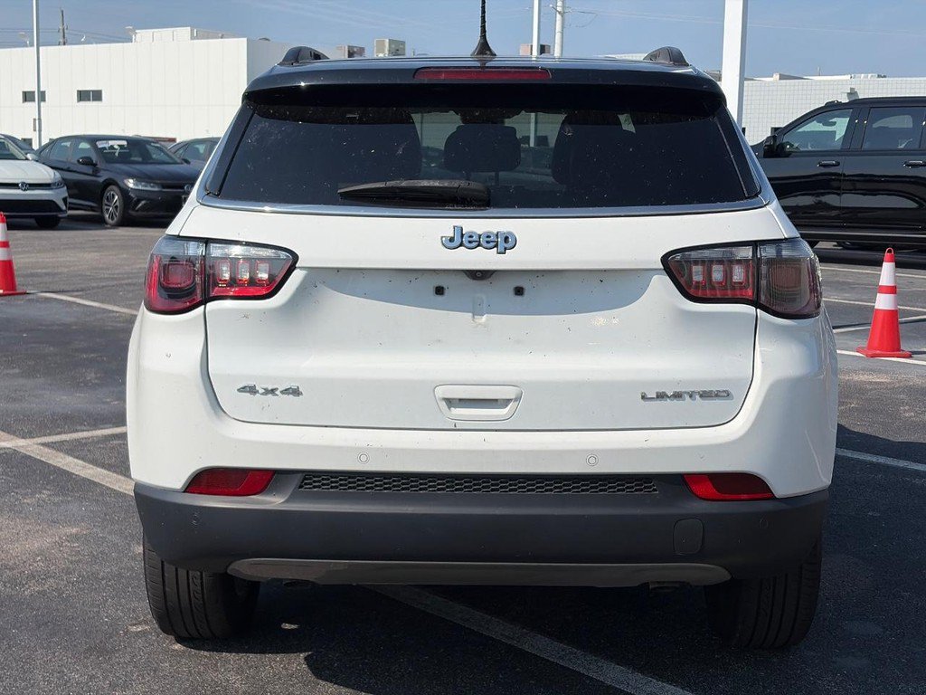 Used 2024 Jeep Compass Limited AWD/4WD image 3