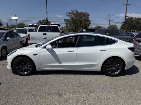 Used 2019 Tesla Model 3 Standard Range Plus RWD image 2