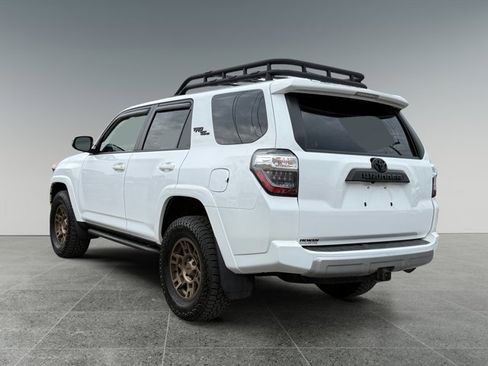 Used 2024 Toyota 4Runner TRD Off-Road Premium image 3