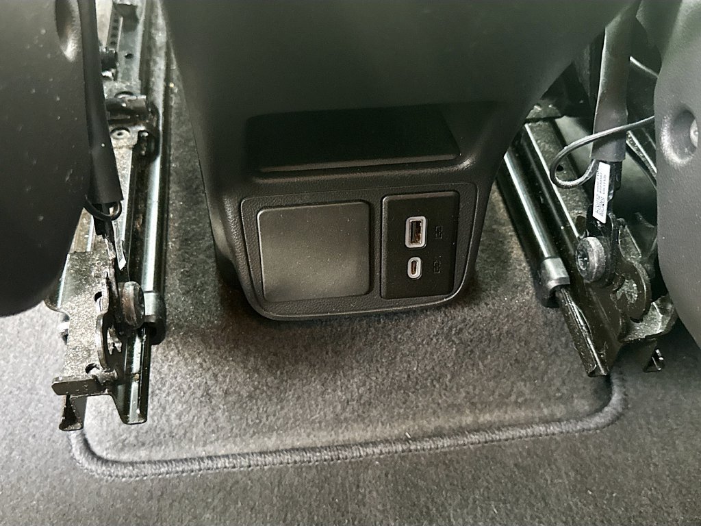 Used 2024 Buick Encore GX Sport Touring FWD image 23