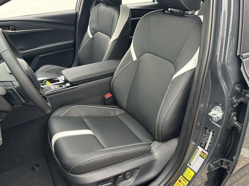 Used 2026 Toyota Camry SE image 12