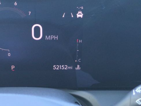 Used 2024 Buick Encore GX Sport Touring FWD image 21