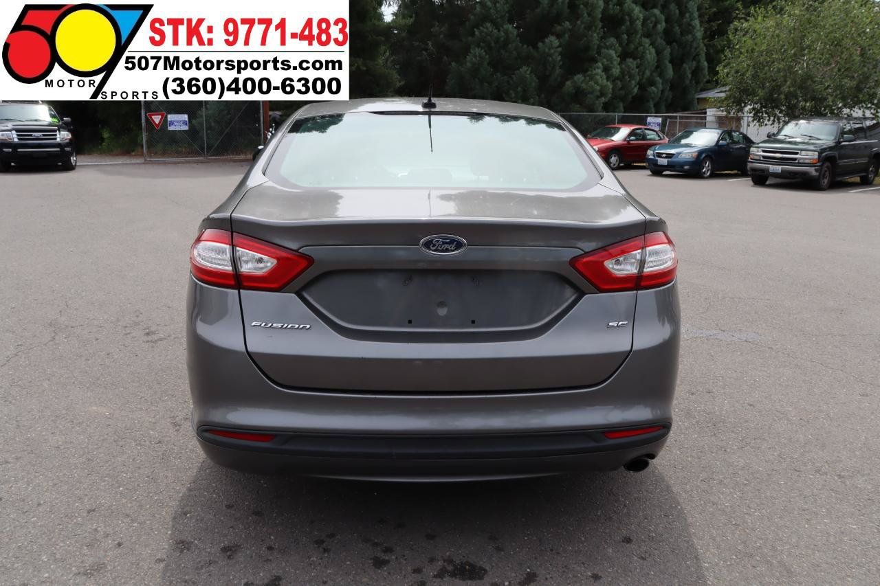 Used 2014 Ford Fusion SE FWD image 6