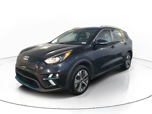 Used 2022 Kia Niro EX image 3