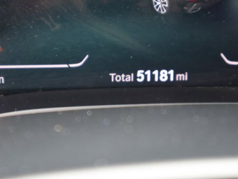 Used 2022 BMW M850i xDrive Coupe image 34