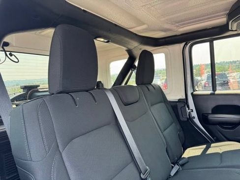 Used 2020 Jeep Wrangler Unlimited Sport S AWD/4WD image 25