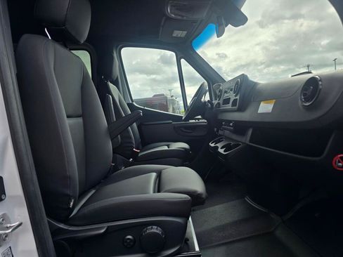 New 2026 Mercedes-Benz Sprinter 2500 image 24