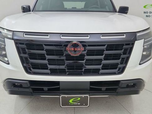 Used 2026 Nissan Armada PRO-4X w/ Captain's Chari Seat Package AWD/4WD image 8