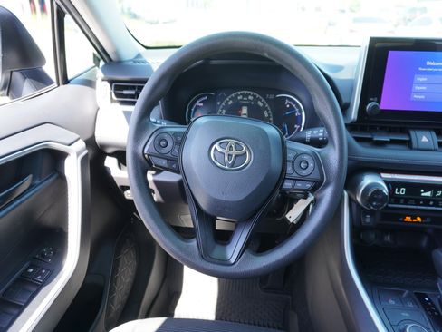 Used 2024 Toyota RAV4 LE AWD/4WD image 15