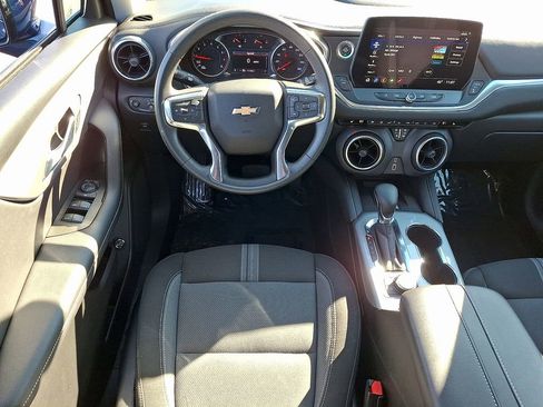 Used 2023 Chevrolet Blazer LT w/ Convenience Package image 11