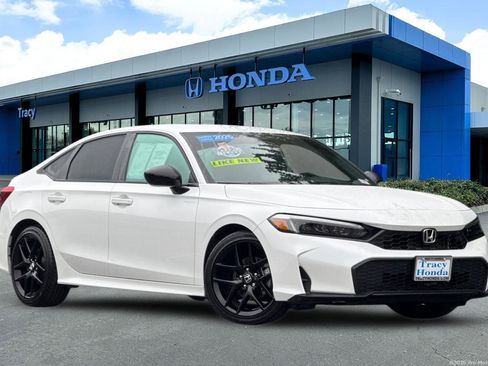 Certified 2025 Honda Civic Sport image 2