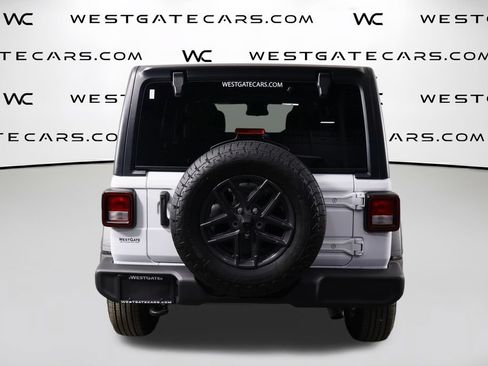 Used 2024 Jeep Wrangler Unlimited Sport AWD/4WD image 4