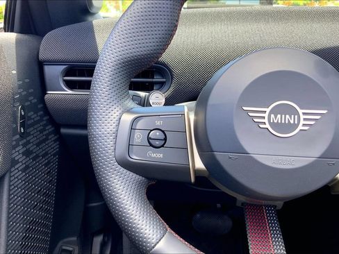 Used 2026 MINI Cooper S FWD image 19