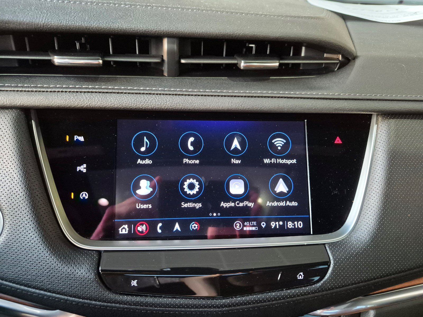 Certified 2023 Cadillac XT5 Premium Luxury w/ Technology Package AWD/4WD image 9