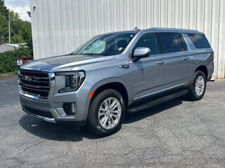 Used 2024 GMC Yukon XL SLT w/ SLT Luxury Package RWD video 2