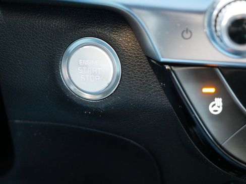 Used 2022 Kia Telluride SX w/ SX Prestige Package image 29