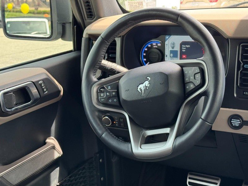 Used 2022 Ford Bronco Wildtrak AWD/4WD image 12