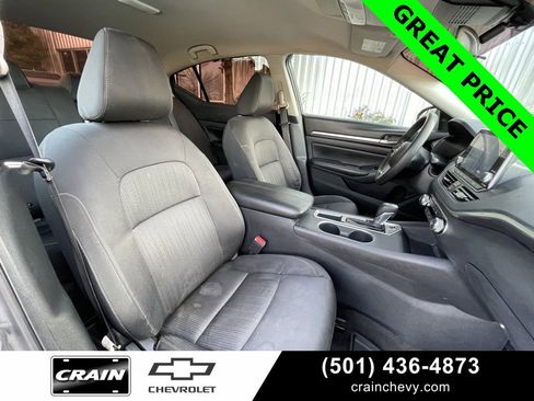 Used 2022 Nissan Altima 2.5 SV image 18