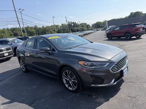 Used 2019 Ford Fusion SEL FWD image 8