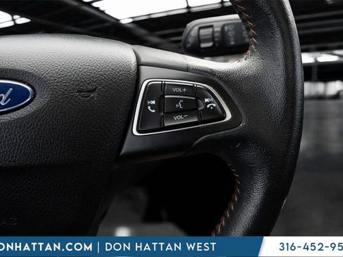 Used 2021 Ford EcoSport SE w/ SE Appearance Package image 12