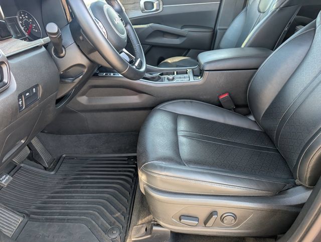 Used 2022 Kia Sorento S AWD/4WD image 15